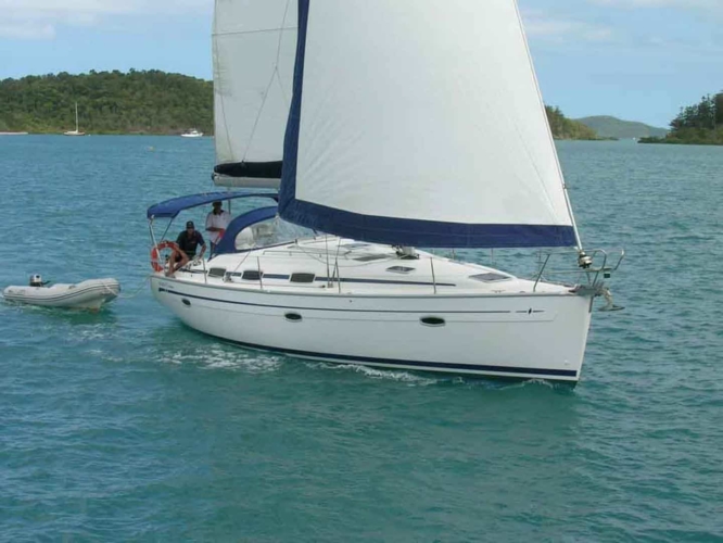 halkidiki-sailing-bavaria-40-01