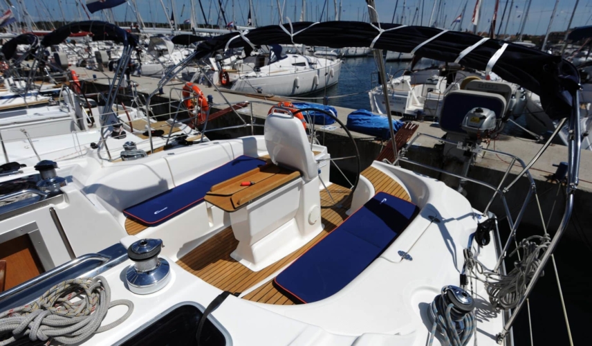 halkidiki-sailing-bavaria-40-02