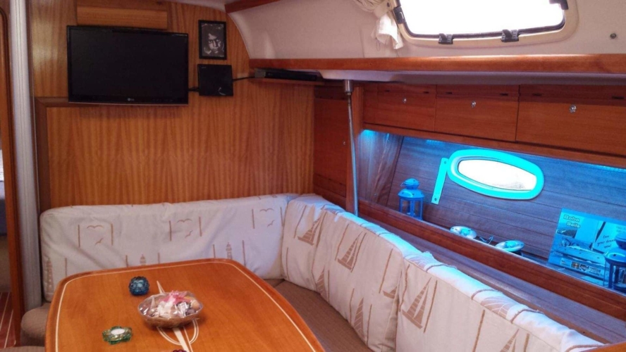 halkidiki-sailing-bavaria-40-03