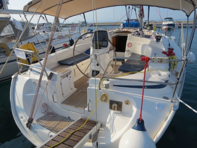 halkidiki-sailing-bavaria-40-10