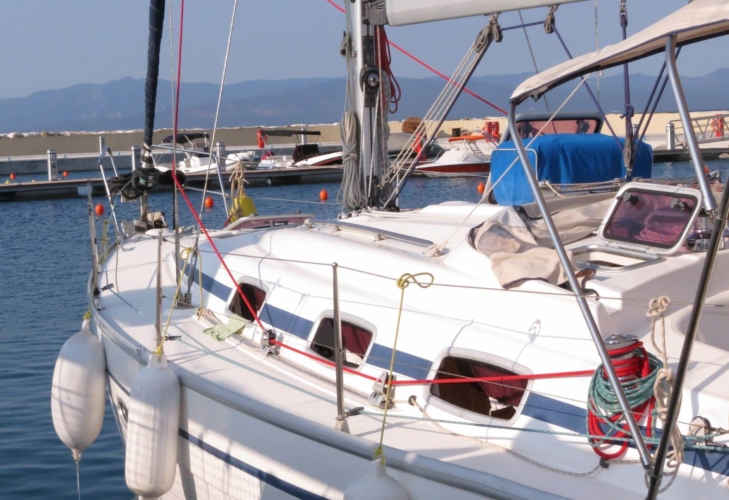 halkidiki-sailing-bavaria-40-15