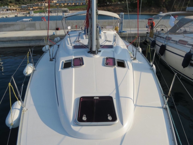 halkidiki-sailing-bavaria-40-19