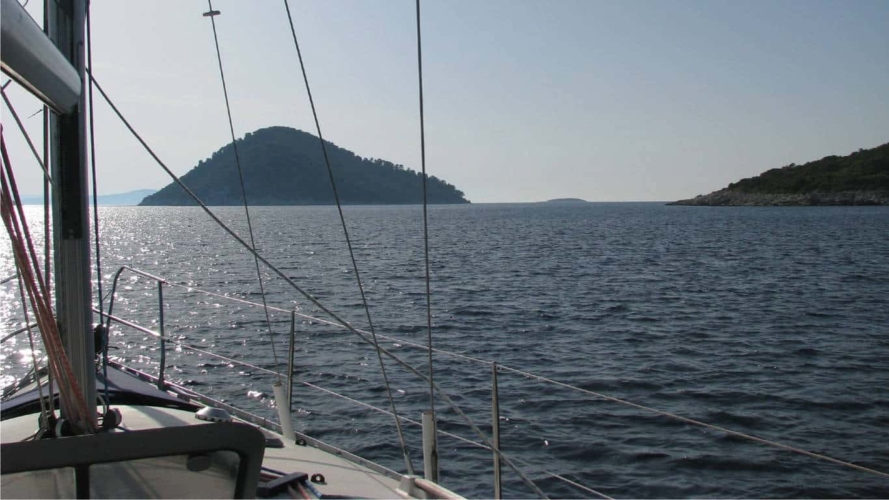 halkidiki-sailing-jeanneau36.2-005