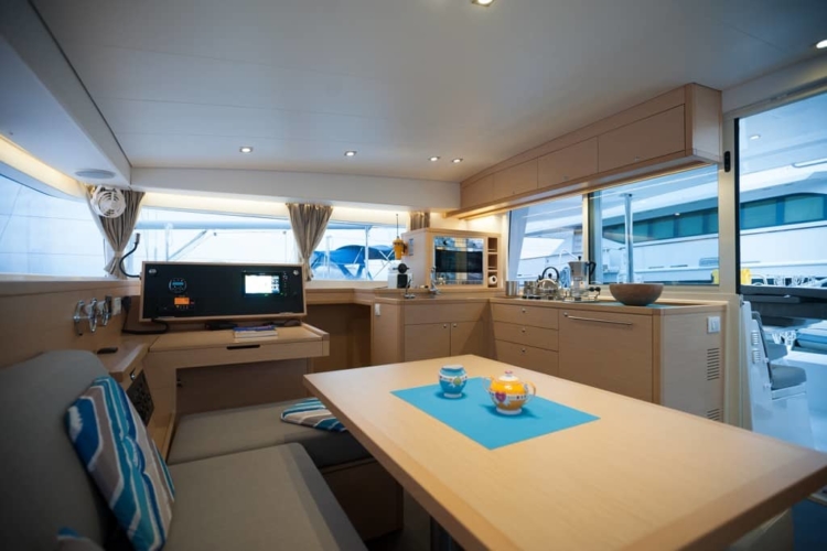 lagoon400s2_13-1024x682