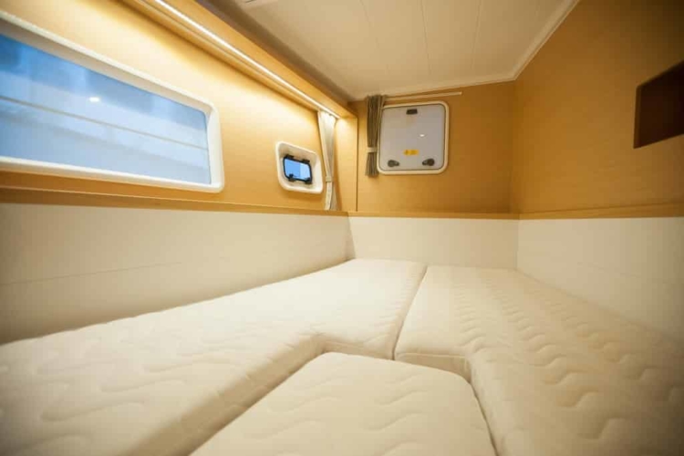 lagoon400s2_2-1024x682