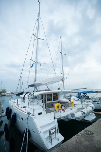 lagoon400s2_3-681x1024