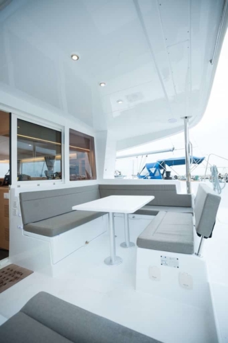 lagoon400s2_6-681x1024