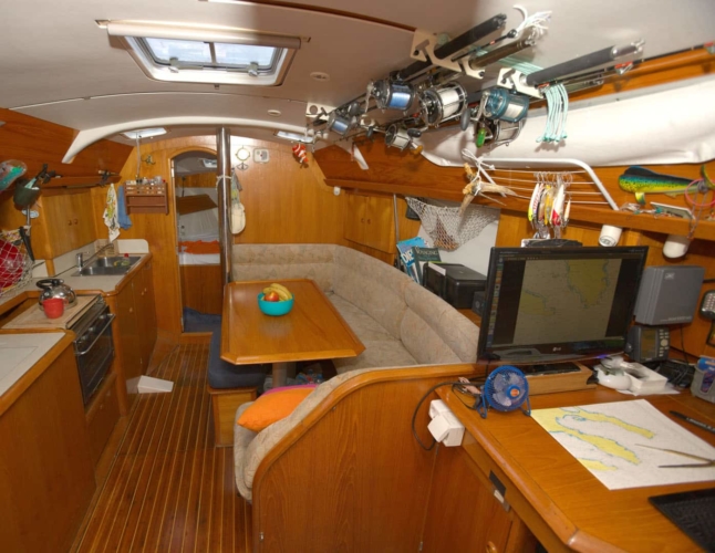 sailboat-salone-halkidiki-sailing-jeanneau36.2-008