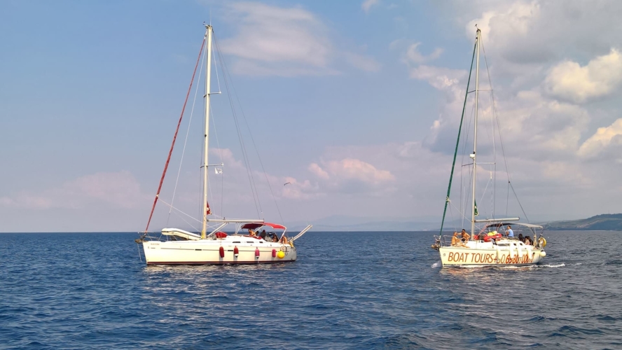 2-sailboats-halkidiki-day-trips-14